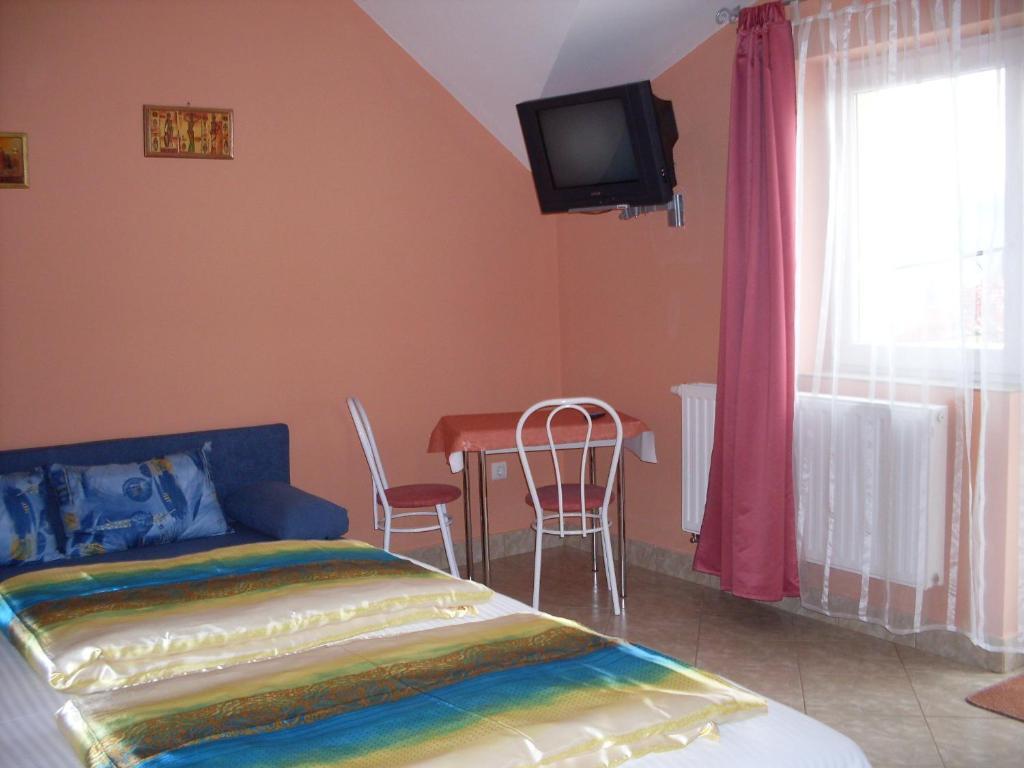 Eden Vendeghaz Hotel Miskolc Room photo