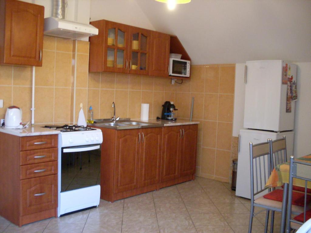 Eden Vendeghaz Hotel Miskolc Room photo